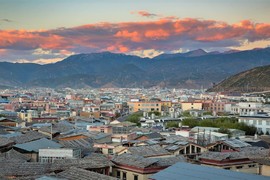 image of Dukezong Ancient Town