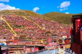 image of Larung Gar Five Sciences Buddhist Academy